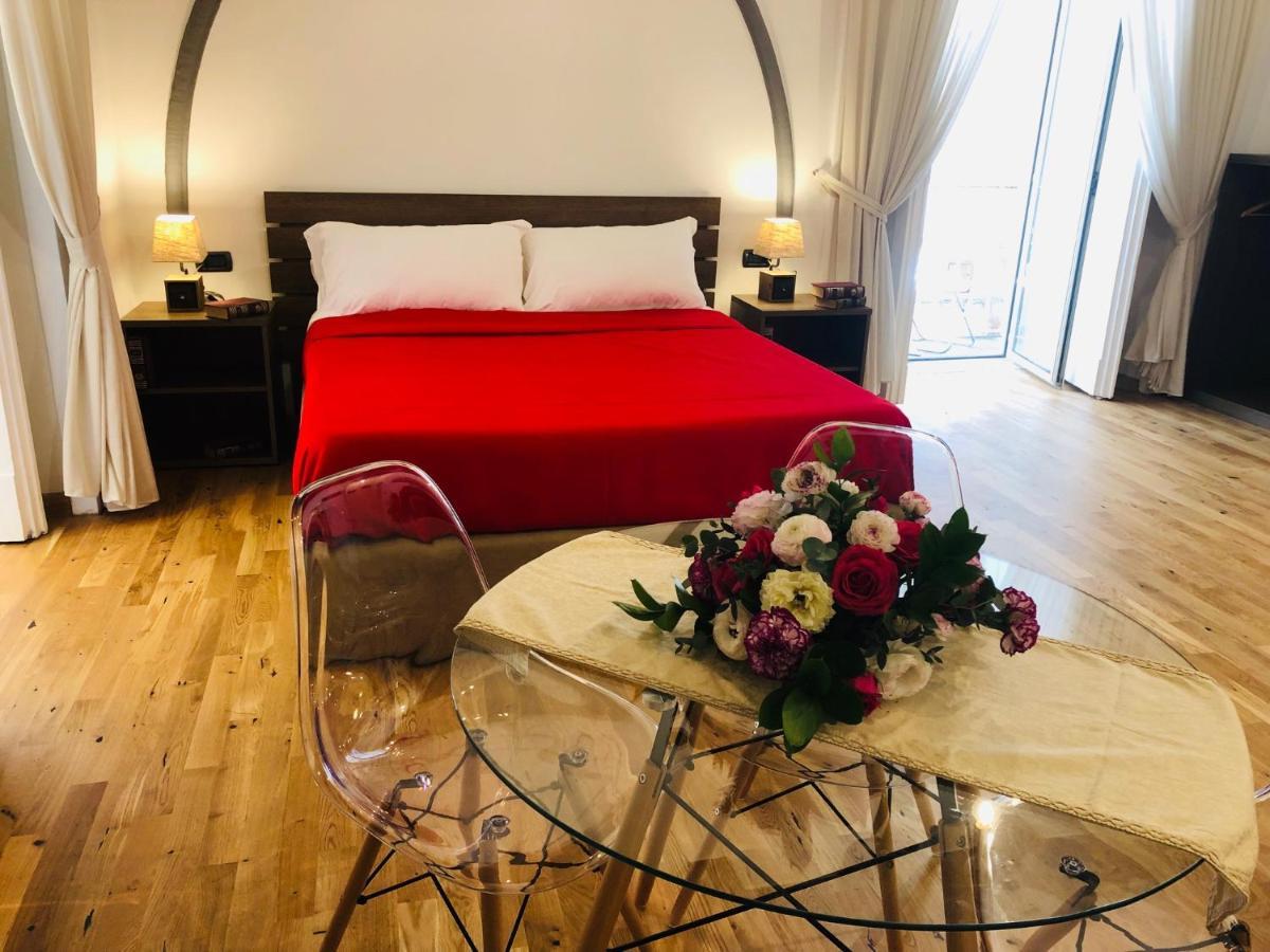 Bed & Breakfast Domus 25 Naples